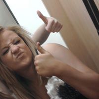 Leah Nicholson Photo 31