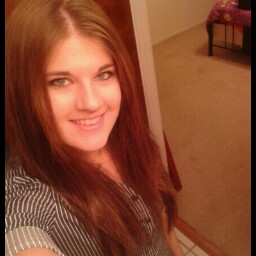 April Peters Photo 40