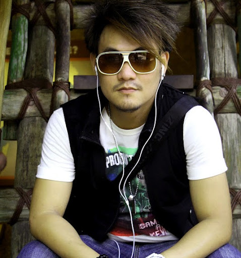 Christopher Aquino Photo 32