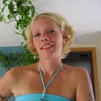 Suzanne Simmons Photo 13