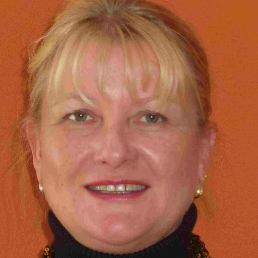 Christine Patton Photo 16
