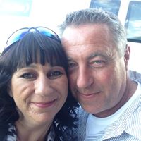 Terri Gold Photo 9