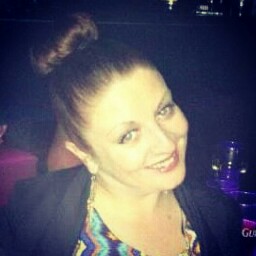 Erika Dunbar Photo 7