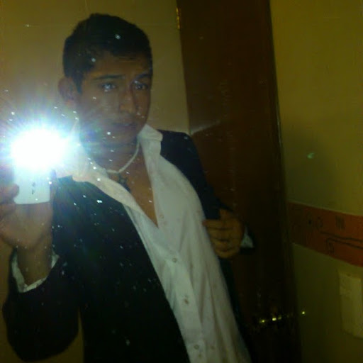 Robert Torres Photo 10