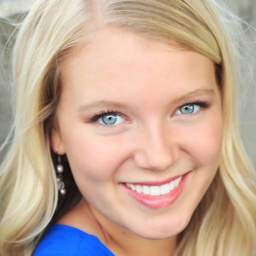 Adrienne Rogers Photo 9