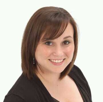 Alicia Howell Photo 21