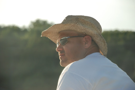 Eric Thompson Photo 22