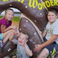 Jennifer Blevins Photo 17