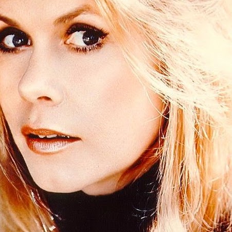 Elisabeth Montgomery Photo 19