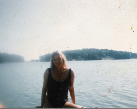Tracey Brock Photo 23