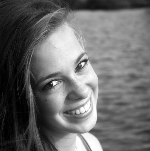 Rebecca Huston Photo 32