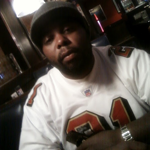 Myron Thomas Photo 24