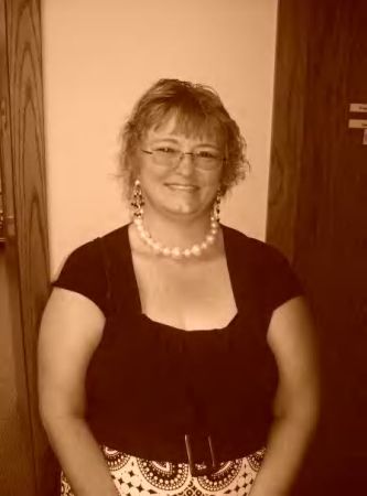Julie Hoffman Photo 17