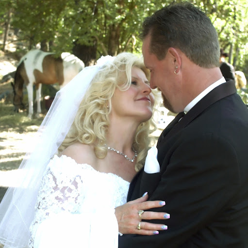Paula Gregory Photo 22