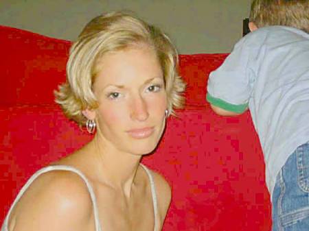 Laura Hanes Photo 17