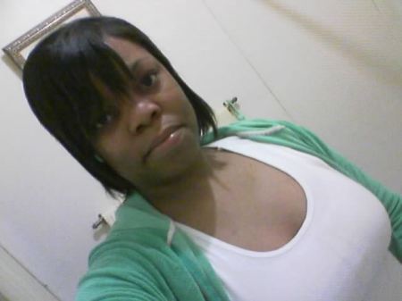 Alicia Davis Photo 17