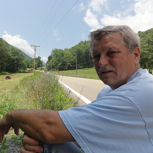 Randy Snyder Photo 36