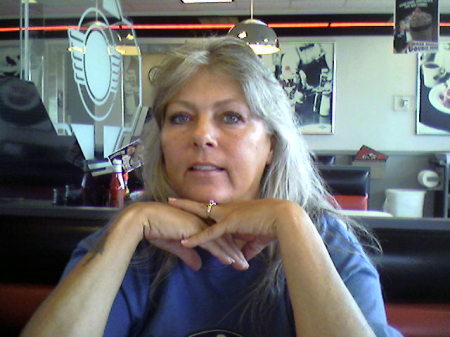 Donna Putnam Photo 16