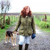Julie Cassidy Photo 36
