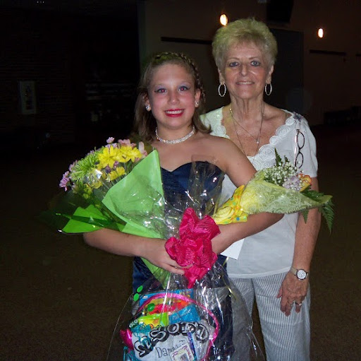 Gail Lane Photo 32
