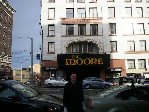 Billy Howe Photo 4