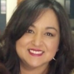 Monica Urrea Photo 18