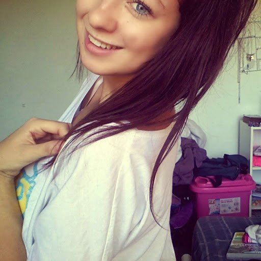 Haley Mann Photo 26