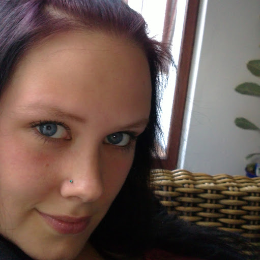 Julia Gerlach Photo 25