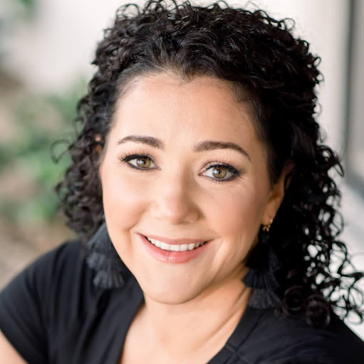 Amy Simon Photo 36