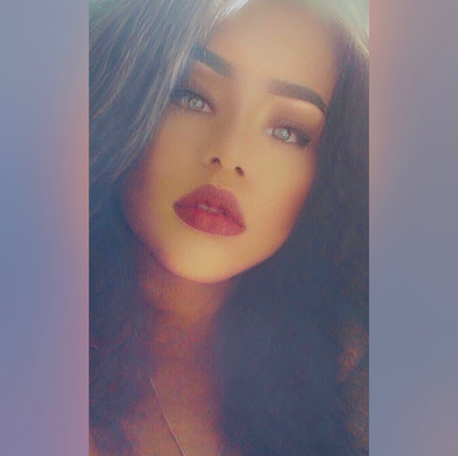 Mercedes Moore Photo 6