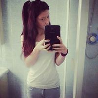 Annie Hunt Photo 33