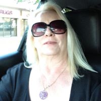 Betty Hartman Photo 18