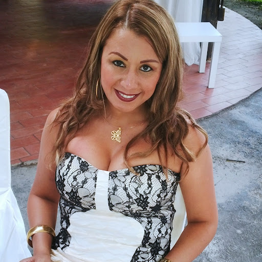 Gabriela Reyes Photo 5