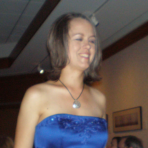 Kristen Cook Photo 29