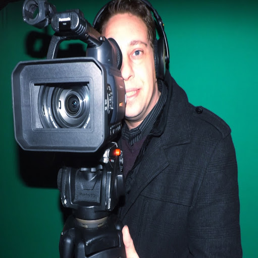 Matthew Roy Photo 17