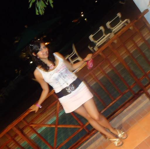 Cindy Baez Photo 9