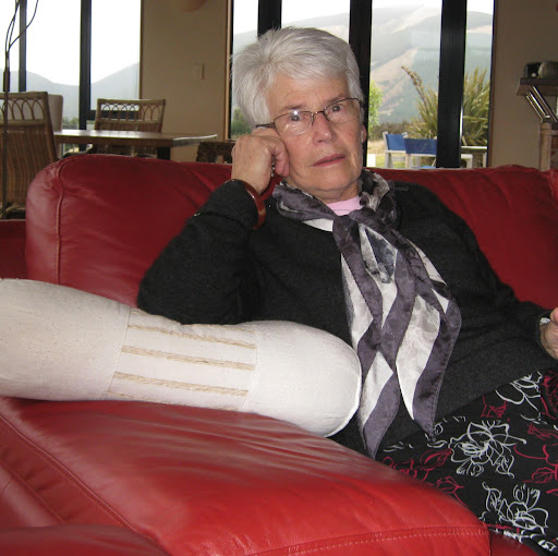 Roberta Moore Photo 5