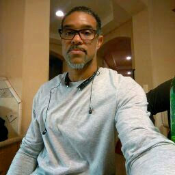 Ronald Thomas Photo 13