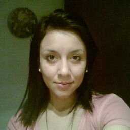 Ana Salinas Photo 30