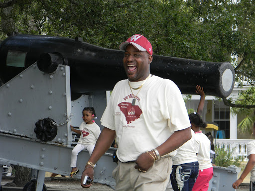 Terence Williams Photo 33