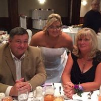 Christine Hicks Photo 37