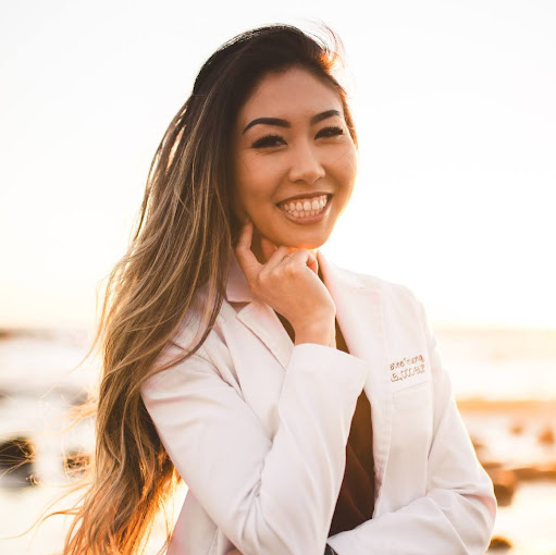 Christine Truong Photo 38