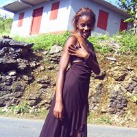 Claudia Hall Photo 7