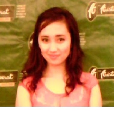 April Rosales Photo 35