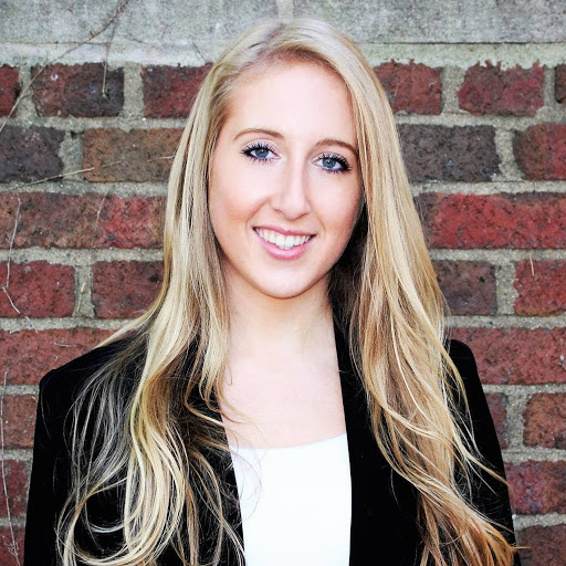 Victoria Petersen Photo 18