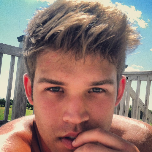Joshua Tyler Photo 13