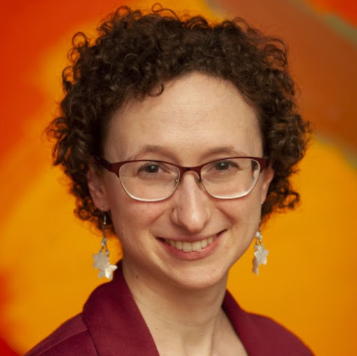 Elizabeth Pierson Photo 38