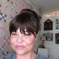 Laura Rowe Photo 23