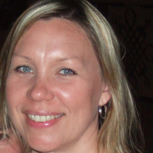 Julie Plumb Photo 3