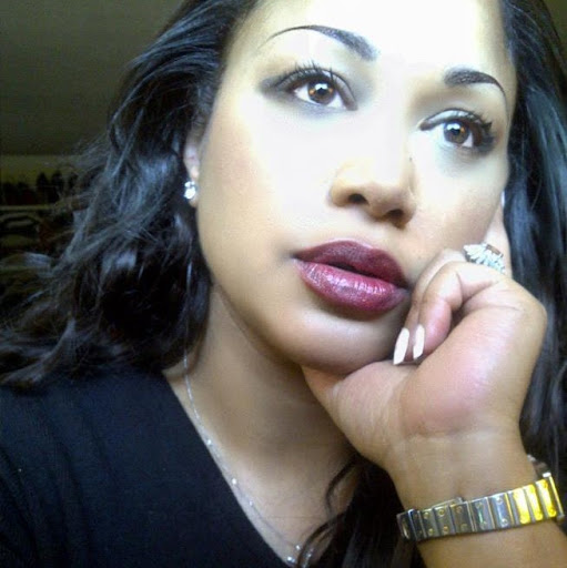 Stephanie Hinton Photo 4